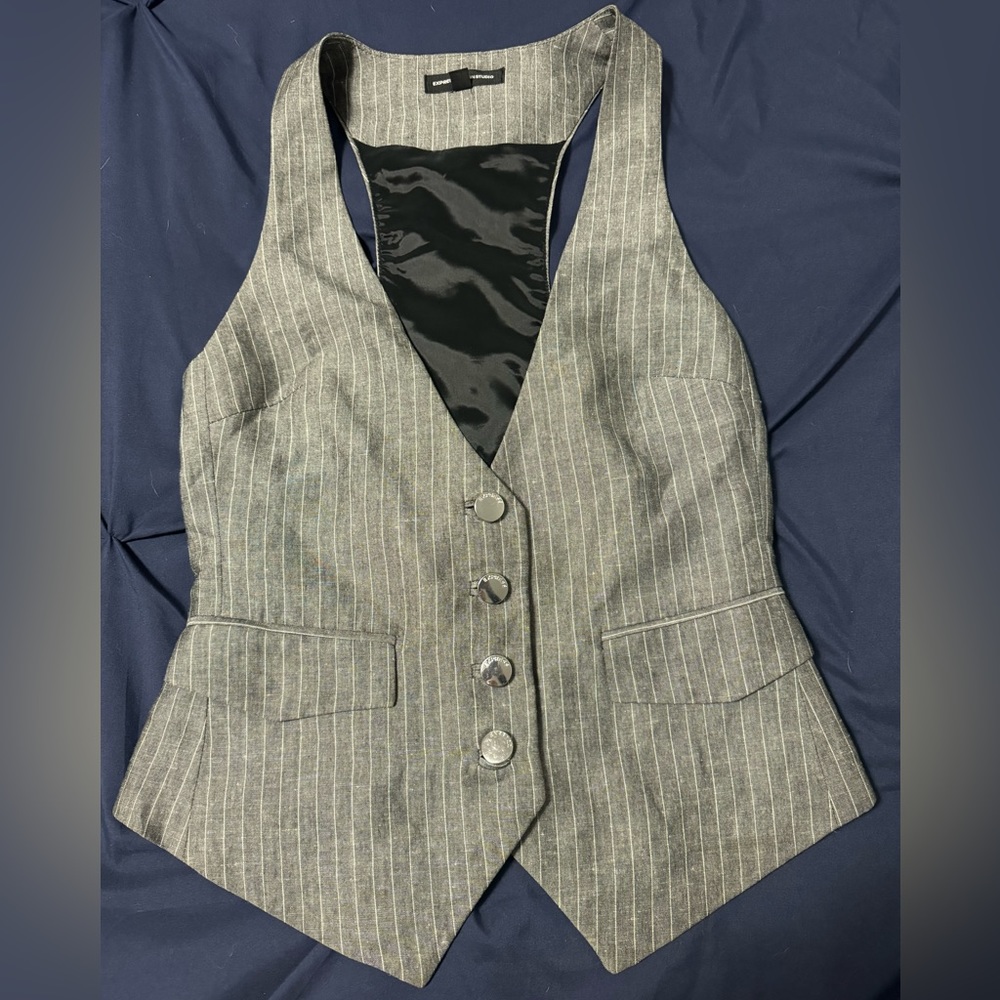 Women’s express design studio vest